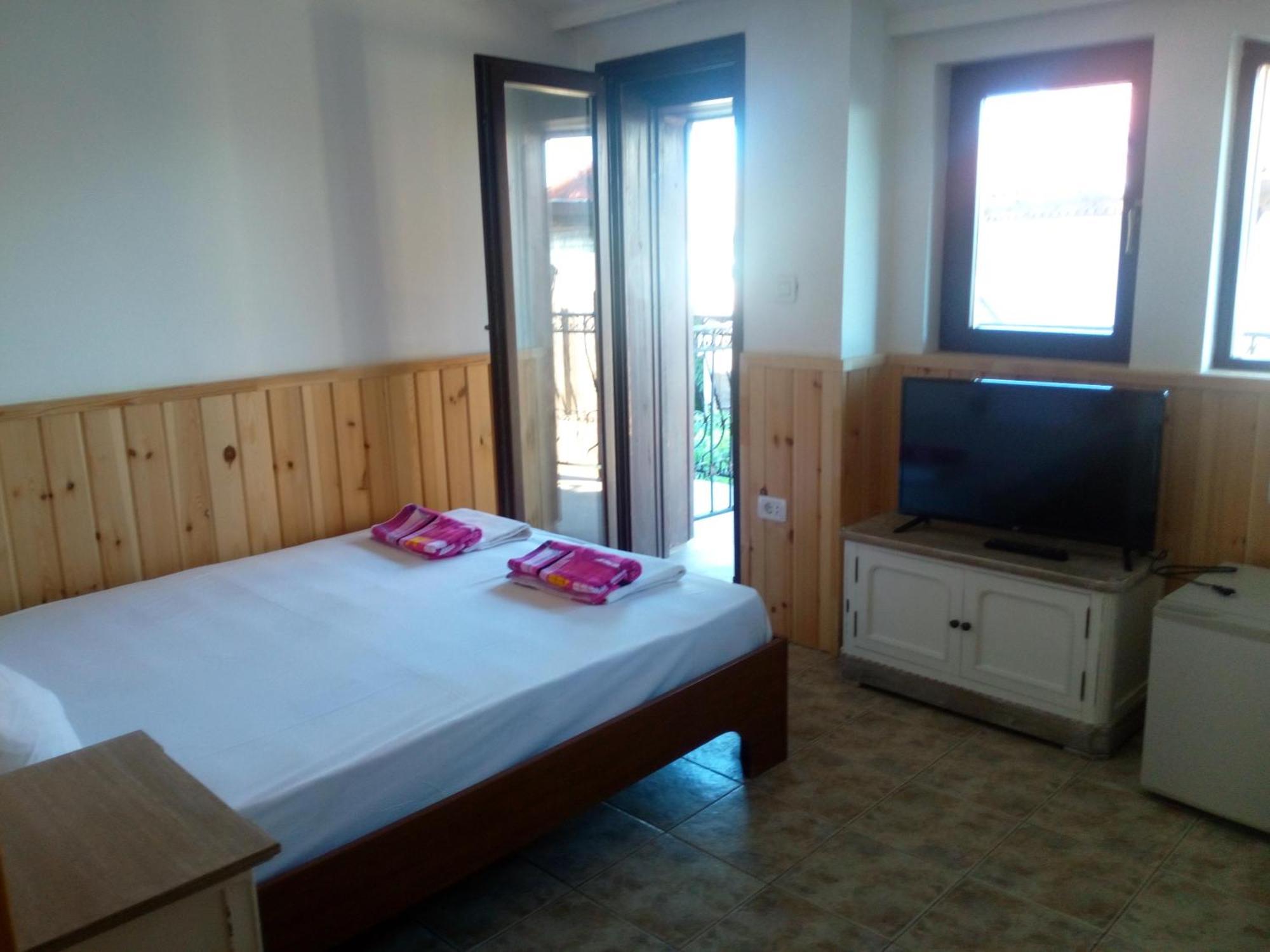 Rony Hotel Nesebar Esterno foto