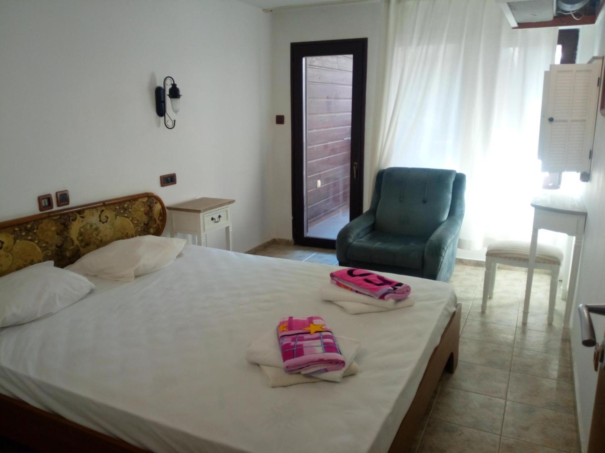 Rony Hotel Nesebar Esterno foto